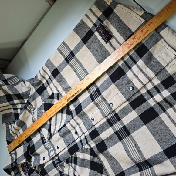 Troll Company Flannel Shirt Mens‎ Small Black White Plaid Pearl Snap Button Up - Picture 11 of 12